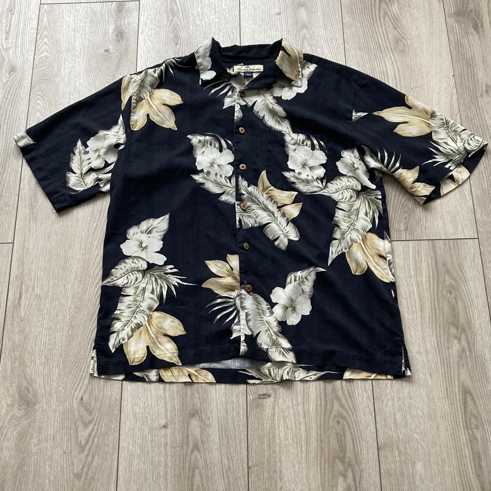 Tommy Bahama Silk Shirt Button Down Short Sleeve Mens XL Black Tan Cruise Beach